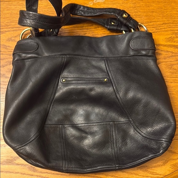 B. Makowsky Black leather and Gold accents Shoulder Bag with Hobo Design - Picture 2 of 5